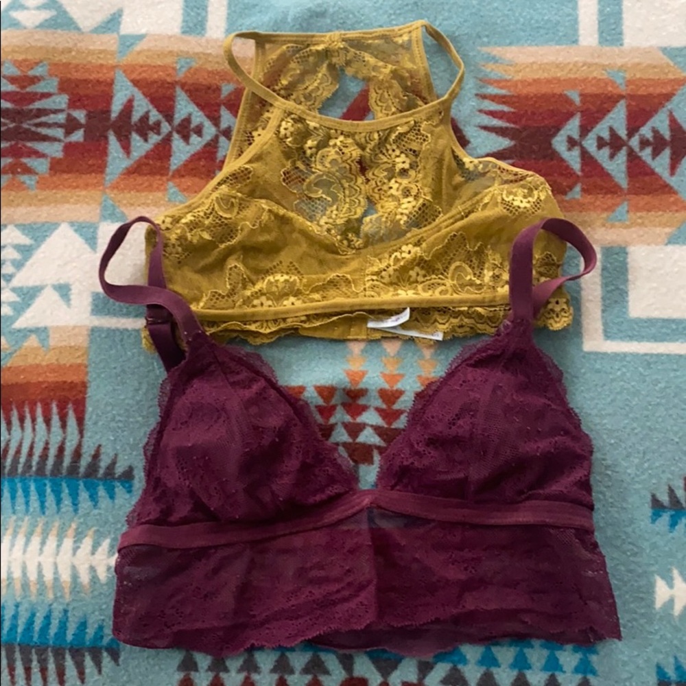 Bundle of 2 - Lacey Bras Victoria’s Secret
